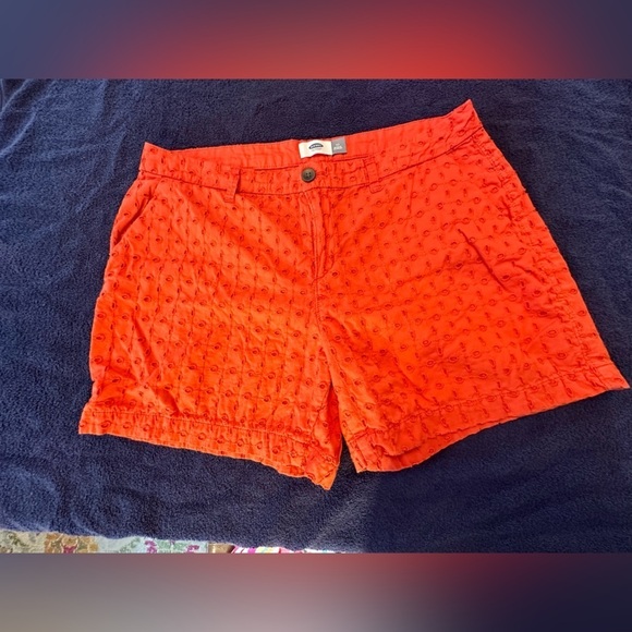 Old Navy Women's Orange Shorts - Picture 2 of 10